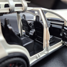 Load image into Gallery viewer, Explorafind 2020 Tesla Model X Off White 1:24 Die Cast Car