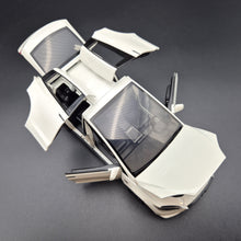 Load image into Gallery viewer, Explorafind 2020 Tesla Model X Off White 1:24 Die Cast Car