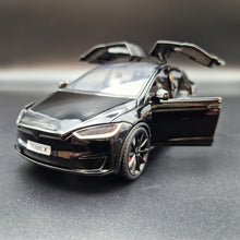 Load image into Gallery viewer, Explorafind 2020 Tesla Model X Black 1:24 Die Cast Car