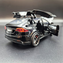 Load image into Gallery viewer, Explorafind 2020 Tesla Model X Black 1:24 Die Cast Car