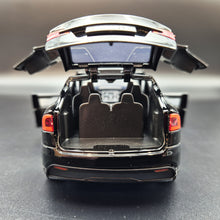 Load image into Gallery viewer, Explorafind 2020 Tesla Model X Black 1:24 Die Cast Car