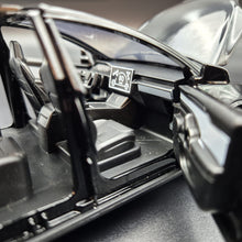 Load image into Gallery viewer, Explorafind 2020 Tesla Model X Black 1:24 Die Cast Car