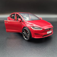 Load image into Gallery viewer, Explorafind 2020 Tesla Model X Red 1:24 Die Cast Car