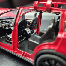 Load image into Gallery viewer, Explorafind 2020 Tesla Model X Red 1:24 Die Cast Car