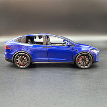 Load image into Gallery viewer, Explorafind 2020 Tesla Model X Blue 1:24 Die Cast Car