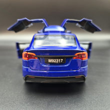 Load image into Gallery viewer, Explorafind 2020 Tesla Model X Blue 1:24 Die Cast Car