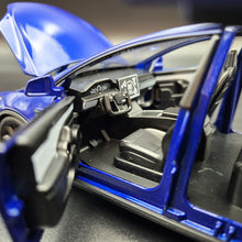 Load image into Gallery viewer, Explorafind 2020 Tesla Model X Blue 1:24 Die Cast Car