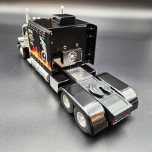 Load image into Gallery viewer, Explorafind Peterbilt 389 AeroCab Style Truck Black 1:24 Die Cast Truck