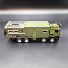 Load image into Gallery viewer, Explorafind 2021 Mercedes Nomadism Off Road RV Army Green 1:24 Die Cast Truck