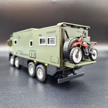 Load image into Gallery viewer, Explorafind 2021 Mercedes Nomadism Off Road RV Army Green 1:24 Die Cast Truck