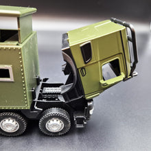 Load image into Gallery viewer, Explorafind 2021 Mercedes Nomadism Off Road RV Army Green 1:24 Die Cast Truck
