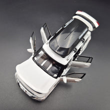 Load image into Gallery viewer, Explorafind 2023 Nissan Patrol White 1:32 Die Cast Car