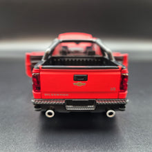 Load image into Gallery viewer, Explorafind 2022 Chevrolet Silverado 1500 Matte Red 1:32 Die Cast Pickup