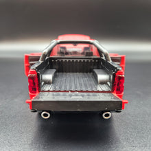 Load image into Gallery viewer, Explorafind 2022 Chevrolet Silverado 1500 Matte Red 1:32 Die Cast Pickup