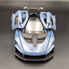 Load image into Gallery viewer, Explorafind 2019 McLaren Senna Blue/Grey 1:32 Die Cast Car