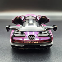 Load image into Gallery viewer, Explorafind 2019 McLaren Senna Purple 1:32 Die Cast Car