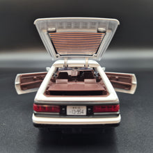 Load image into Gallery viewer, Explorafind 1986 Toyota Trueno AE86 "Initial D" White 1:32 Die Cast Car