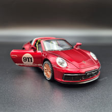 Load image into Gallery viewer, Explorafind 2021 Porsche 911 Targa 4S Red 1:32 Die Cast Car