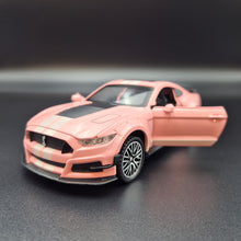 Load image into Gallery viewer, Explorafind 2022 Ford Mustang Shelby GT500 Pink 1:32 Die Cast Car