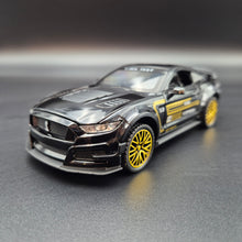 Load image into Gallery viewer, Explorafind 2022 Ford Mustang Shelby GT500 Black 1:32 Die Cast Car