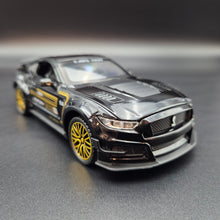 Load image into Gallery viewer, Explorafind 2022 Ford Mustang Shelby GT500 Black 1:32 Die Cast Car