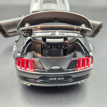 Load image into Gallery viewer, Explorafind 2022 Ford Mustang Shelby GT500 Black 1:32 Die Cast Car