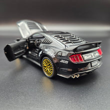 Load image into Gallery viewer, Explorafind 2022 Ford Mustang Shelby GT500 Black 1:32 Die Cast Car
