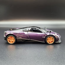 Load image into Gallery viewer, Explorafind 2018 Pagani Huayra Purple 1:32 Die Cast Car
