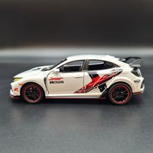 Load image into Gallery viewer, Explorafind 2021 Honda Civic Type White 1:32 Die Cast Car