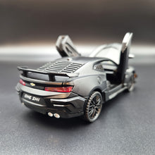 Load image into Gallery viewer, Explorafind 2020 Chevrolet Camaro ZL1 Matte Black 1:32 Die Cast Car