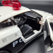 Load image into Gallery viewer, Explorafind 2018 Nissan GT-R Police Car White/Black 1:32 Die Cast Car