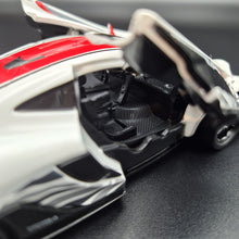 Load image into Gallery viewer, Explorafind 2016 McLaren P1 GTR White 1:32 Die Cast Car