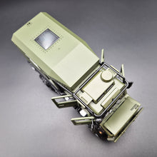 Load image into Gallery viewer, Explorafind 2000 Mercedes Benz Unimog Off Road RV Army Green 1:32 Die Cast Truck
