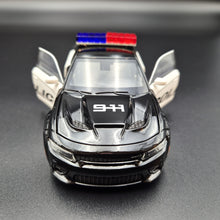 Load image into Gallery viewer, Explorafind 2023 Dodge Charger Hellcat Police Car Black 1:32 Die Cast Car