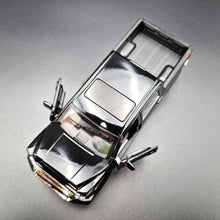 Load image into Gallery viewer, Explorafind 2019 Toyota Tundra Black 1:32 Die Cast Car