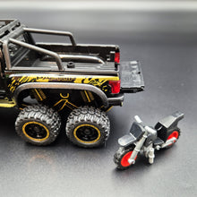 Load image into Gallery viewer, Explorafind 2023 Ford Raptor F-150 6x6 Black 1:24 Die Cast Pickup