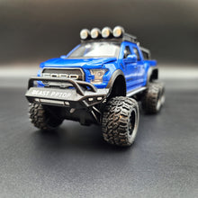 Load image into Gallery viewer, Explorafind 2023 Ford Raptor F-150 6x6 Blue 1:24 Die Cast Pickup