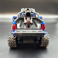 Load image into Gallery viewer, Explorafind 2023 Ford Raptor F-150 6x6 Blue 1:24 Die Cast Pickup