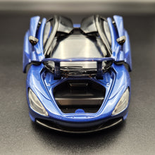 Load image into Gallery viewer, Explorafind 2023 McLaren 720S Blue 1:32 Die Cast Car