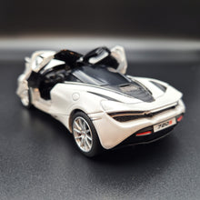 Load image into Gallery viewer, Explorafind 2023 McLaren 720S White 1:32 Die Cast Car