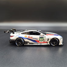 Load image into Gallery viewer, Explorafind 2018 BMW M8 GTE #82 2018-19 FIA WEC Race Car White 1:32 Die Cast Car