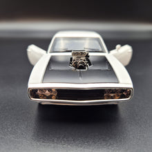 Load image into Gallery viewer, Explorafind 1969 Dodge Charger 500 White 1:32 Die Cast Car