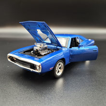 Load image into Gallery viewer, Explorafind 1969 Dodge Charger 500 Blue 1:32 Die Cast Car