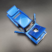 Load image into Gallery viewer, Explorafind 1969 Dodge Charger 500 Blue 1:32 Die Cast Car