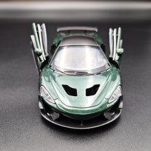 Load image into Gallery viewer, Explorafind 2019 McLaren 570S GT4 Dark Green 1:32 Die Cast Car