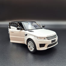 Load image into Gallery viewer, Explorafind 2022 Range Rover Sport White 1:32 Die Cast Car