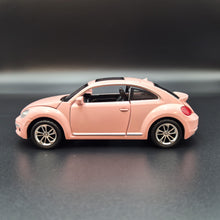 Load image into Gallery viewer, Explorafind 2010 Volkswagen New Beetle Pink 1:32 Die Cast Car