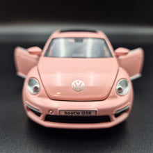 Load image into Gallery viewer, Explorafind 2010 Volkswagen New Beetle Pink 1:32 Die Cast Car