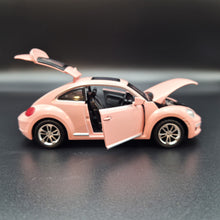 Load image into Gallery viewer, Explorafind 2010 Volkswagen New Beetle Pink 1:32 Die Cast Car