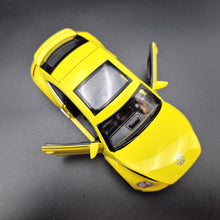 Load image into Gallery viewer, Explorafind 2010 Volkswagen New Beetle Yellow 1:32 Die Cast Car